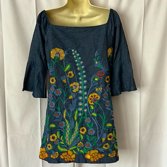 Alice + Olivia Super Cute Boho Embroidered Floral Mini Dress **Size XS** 🌸🌺 - Picture 2 of 6